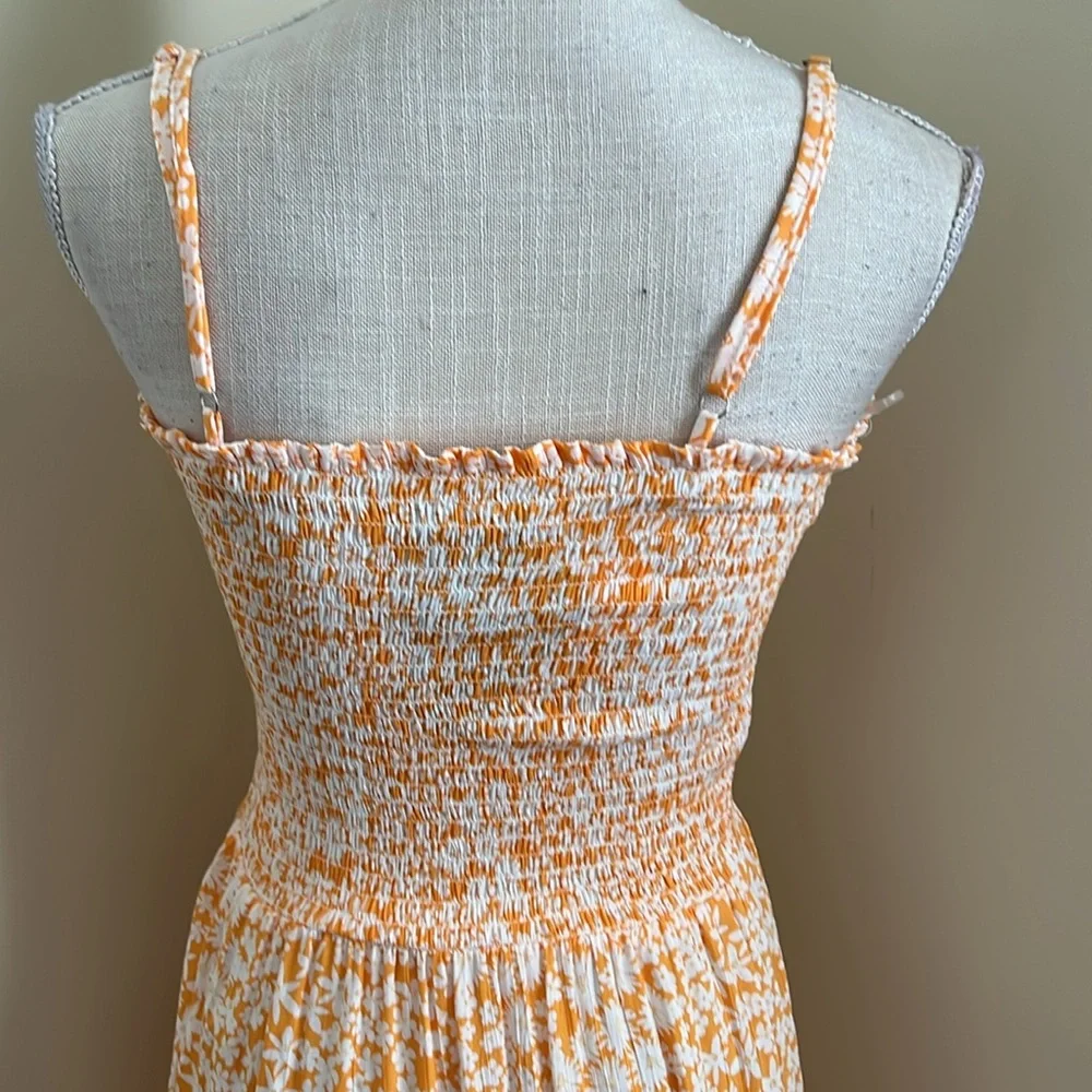 ☀️Smocked Spaghetti Strap Maxi. Size Medium